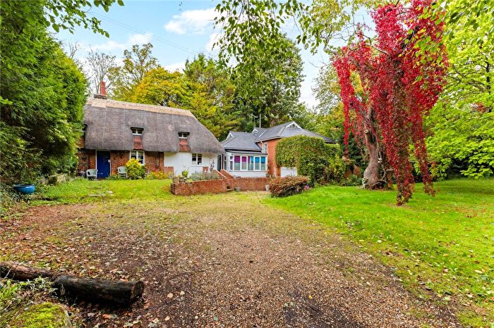 4 Bedroom Detached House For Sale In Taylors Corner, Headbourne Worthy, Winchester, Hampshire, SO23