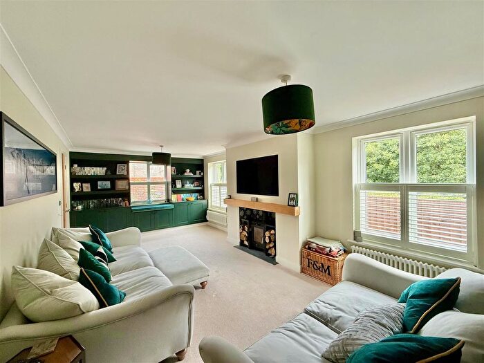 4 Bedroom Detached House For Sale In Plymstock, Plymouth, PL9
