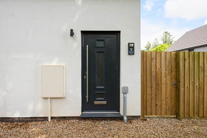 1 Bedroom Apartment For Sale In Penhaven Court, Parkham, EX39