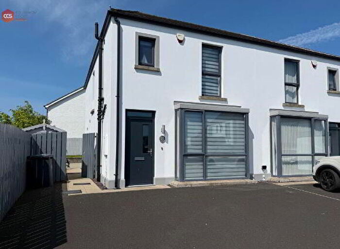 3 Bedroom Semi-Detached House For Sale In Swilly Park, Portstewart, BT55