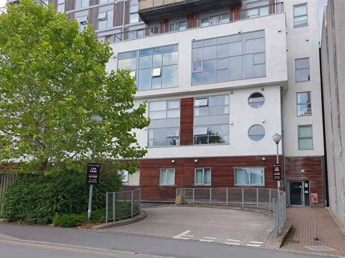 1 Bedroom Flat To Rent In Paramount Building, Princes Street, Swindon, SN1