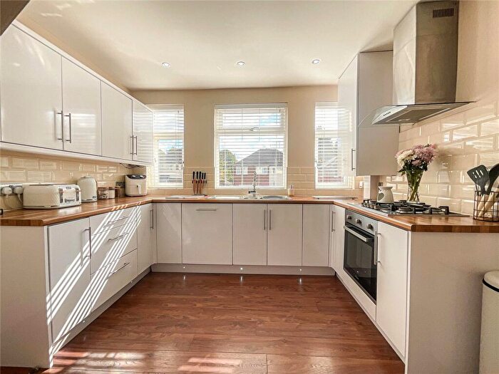 2 Bedroom Semi-Detached House For Sale In Lingfield Avenue, Birmingham, West Midlands, B44