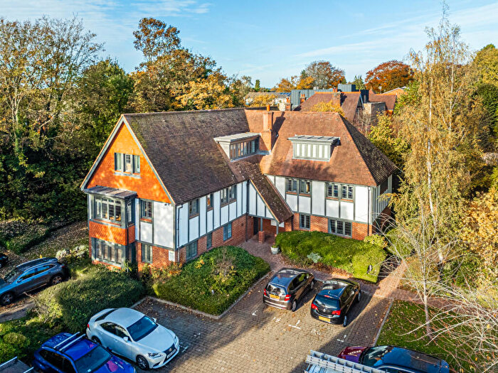2 Bedroom Apartment To Rent In Old Mile House Court, London Road, St Albans, Herts, AL1