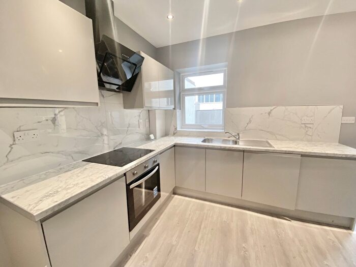 1 Bedroom Flat To Rent In High Street, Southend-On-Sea, SS1