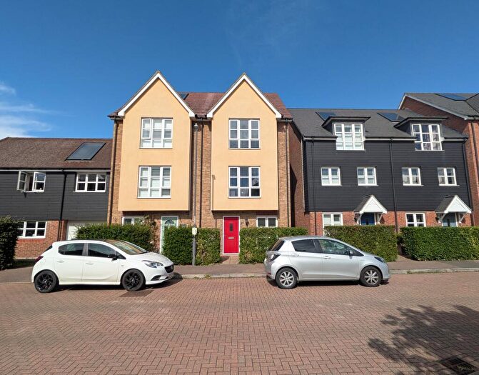 3 Bedroom House To Rent In Gwendoline Buck Drive, Aylesbury, HP21