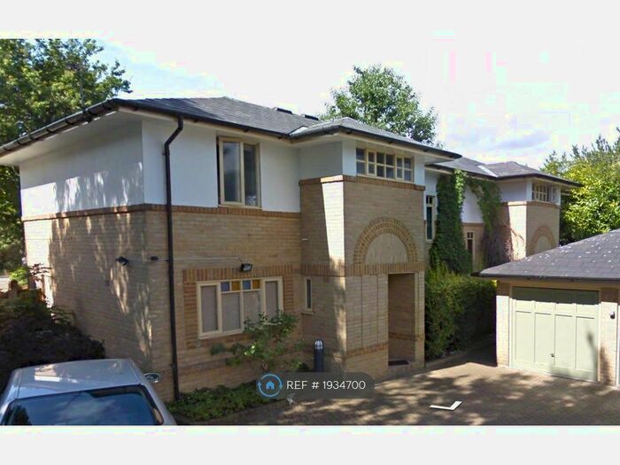 5 Bedroom Semi-Detached House To Rent In Oak Park Gardens, London, SW19