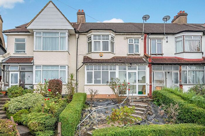 3 Bedroom Terraced House For Sale In Buller Road, Thornton Heath, CR7