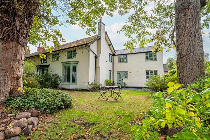 6 Bedroom Semi Detached House For Sale In Gaulby Lane, Stoughton, LE2