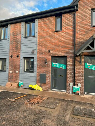 2 Bedroom End Of Terrace House To Rent In Oxleaze Reen Road, Glan Llyn, Newport, NP19