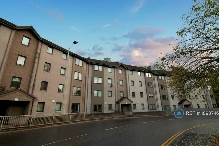 2 Bedroom Flat To Rent In Lochee Road, Dundee, DD2