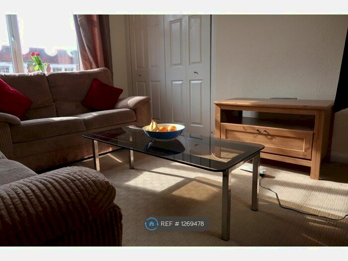 2 Bedroom Flat To Rent In Coombe Road, Croydon, CR0