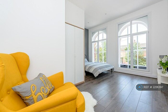 7 Bedroom Penthouse To Rent In Wellington House, Liverpool, L15