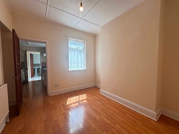2 Bedroom Terraced House For Sale In Belvoir Street, Hull, HU5