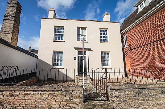 3 Bedroom Detached House To Rent In High Street, Newmarket, CB8