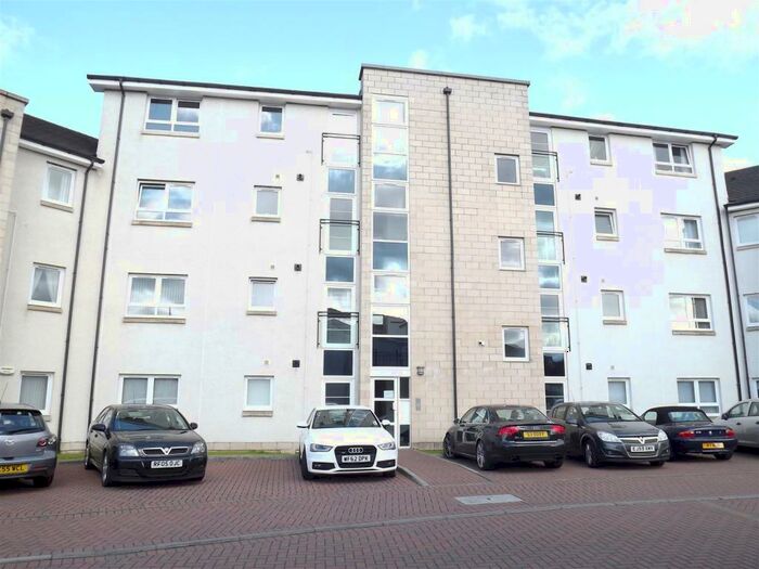 2 Bedroom Apartment To Rent In Stance Place, Larbert, FK5