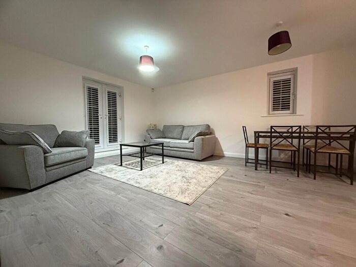 2 Bedroom Flat To Rent In Theatre House, Langworthy Road, M6