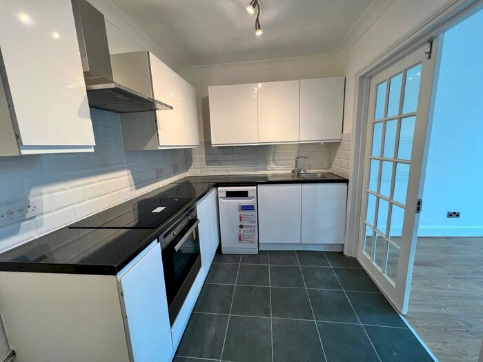 2 Bedroom Flat To Rent In Gloucester Place, London, W1H
