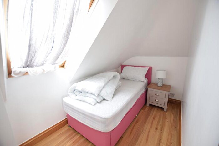5 Bedroom Bungalow To Rent In Bascott Road, Bournemouth, BH11
