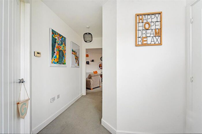 1 Bedroom Flat For Sale In Draper Close, Andover, SP11