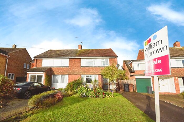 3 Bedroom Semi Detached House For Sale In Beeches Road, Chelmsford, CM1