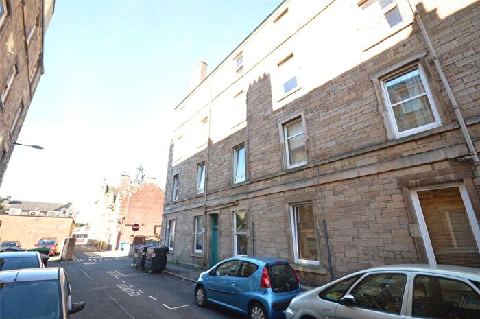 2 Bedroom Flat To Rent In Ramsay Place, Edinburgh, EH15