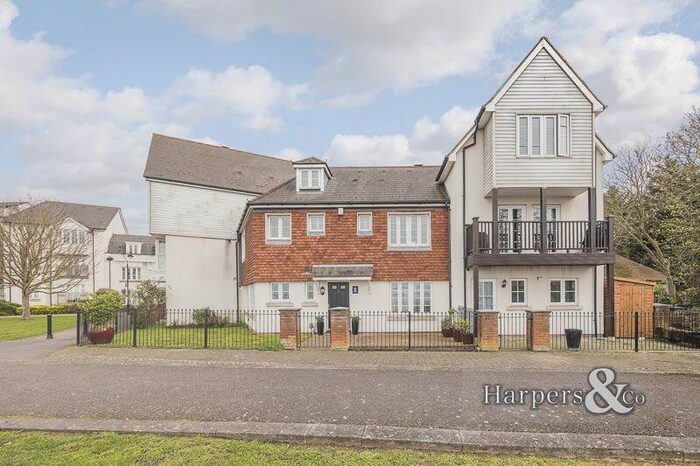 4 Bedroom Terraced House To Rent In Eliza Cook Close, Greenhithe, DA9