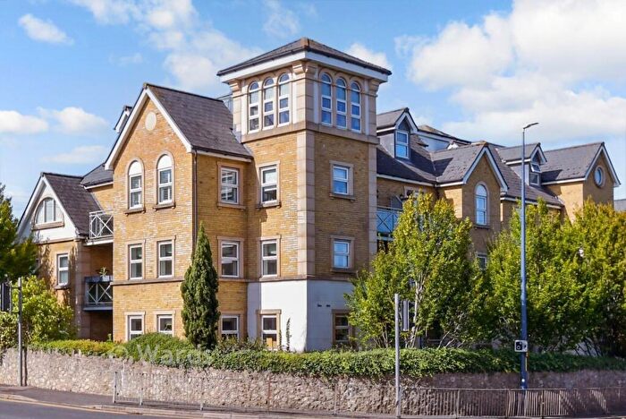 2 Bedroom Apartment For Sale In Queensgate, Maidstone, Kent, ME16