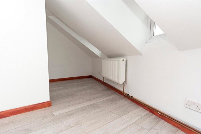 1 Bedroom Flat To Rent In Hatfield Road, St Albans, AL1