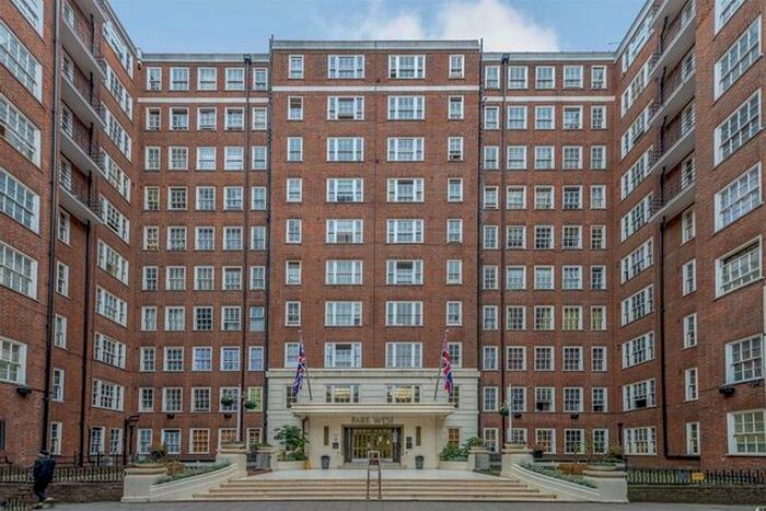 Studio To Rent In Edgware Road, London, W2