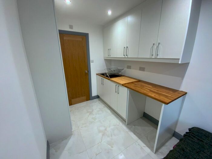 1 Bedroom Studio To Rent In Hillfield Close, High Wycombe, HP13