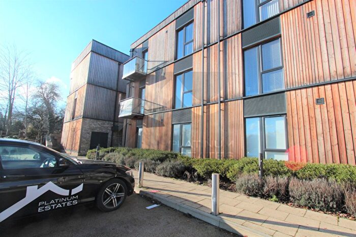 1 Bedroom Flat To Rent In Clock House Gardens, Welwyn, AL6