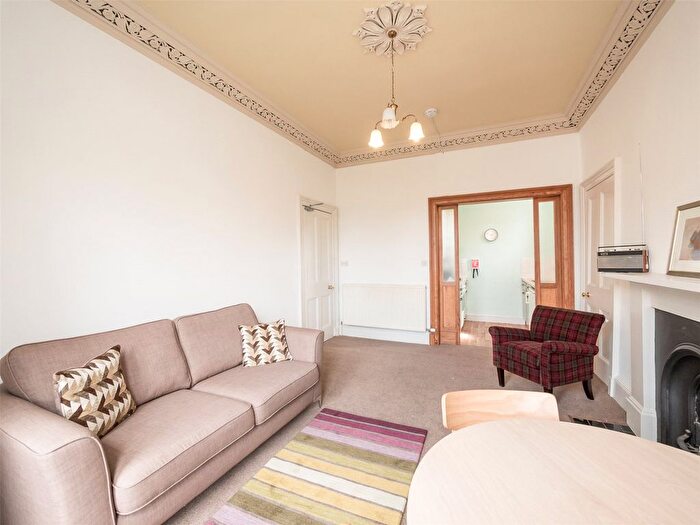 3 Bedroom Flat To Rent In () Sciennes Hill Place, Edinburgh, EH9