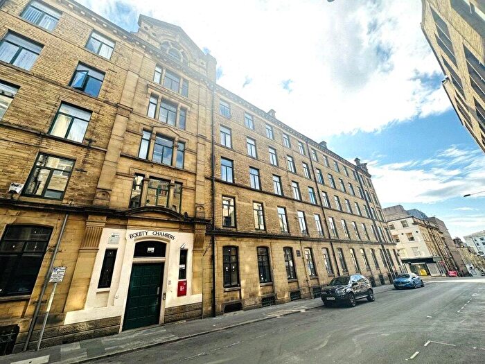 1 Bedroom Apartment For Sale In Piccadilly, Bradford, West Yorkshire, BD1