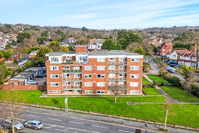 2 Bedroom Flat For Sale In Old Roar Road, St Leonards-On-Sea, TN37