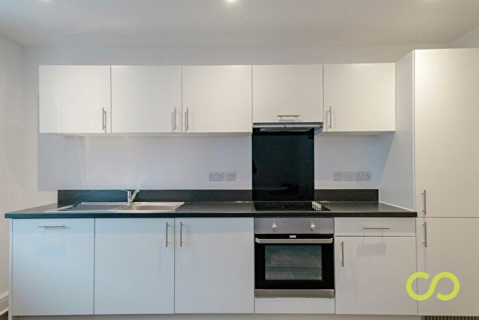 1 Bedroom Flat To Rent In Birch House, Leigh Street, High Wycombe, HP11