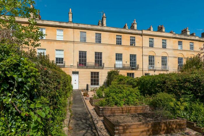 5 Bedroom House To Rent In Beaufort West, Bath, BA1