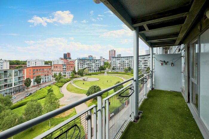 2 Bedroom Flat For Sale In Mason Way, Birmingham, West Midlands, B15