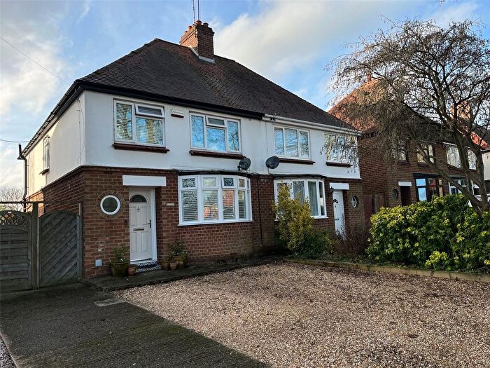 3 Bedroom Semi-Detached House For Sale In Western Avenue, Daventry, Northamptonshire, NN11