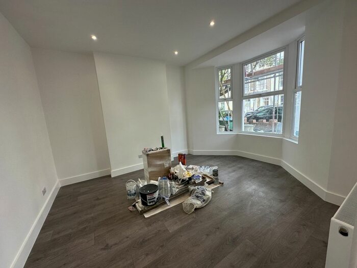 5 Bedroom Terraced House To Rent In Dunford Road, Islington, N7