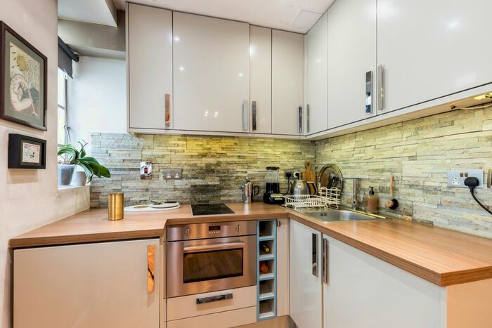 Studio To Rent In Sloane Avenue, London, SW3