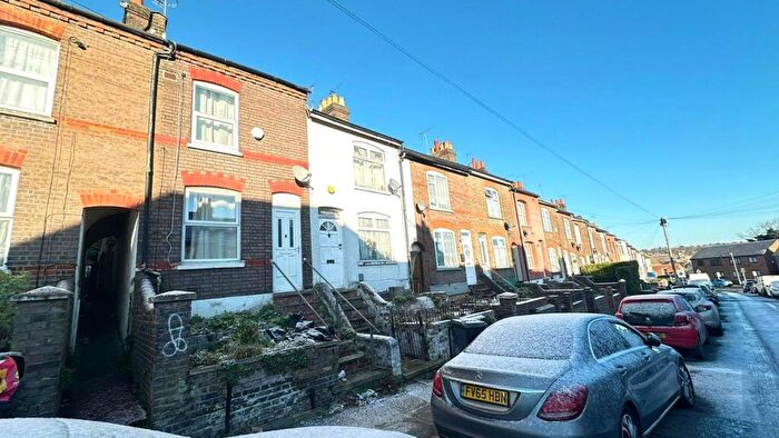 2 Bedroom Terraced House To Rent In Milton Road, Luton, Bedfordshire, LU1