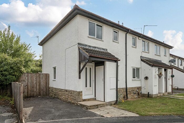 2 Bedroom End Of Terrace House For Sale In Kings Meadow Close, Wetherby, West Yorkshire, LS22