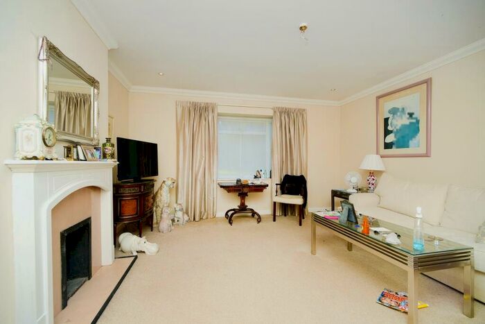 1 Bedroom Flat To Rent In Wilbury Villas, Hove, BN3