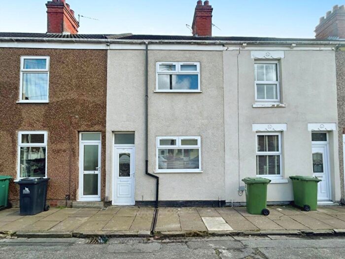 2 Bedroom Terraced House To Rent In Henry Street, Grimsby, Lincolnshire, DN31