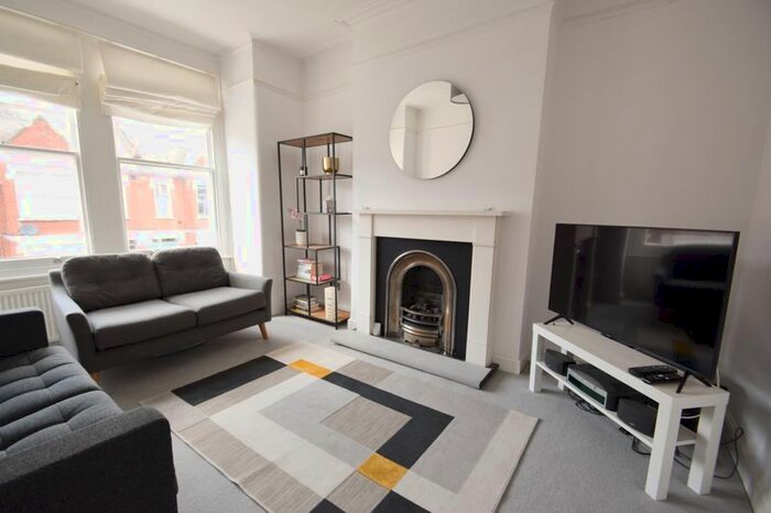 3 Bedroom Maisonette To Rent In Boundary Road, Luxury, Split Level Maisonette, SW19