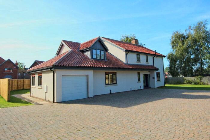 5 Bedroom Detached House For Sale In The Vicarage, Church Lane, Elloughton, Brough, HU15