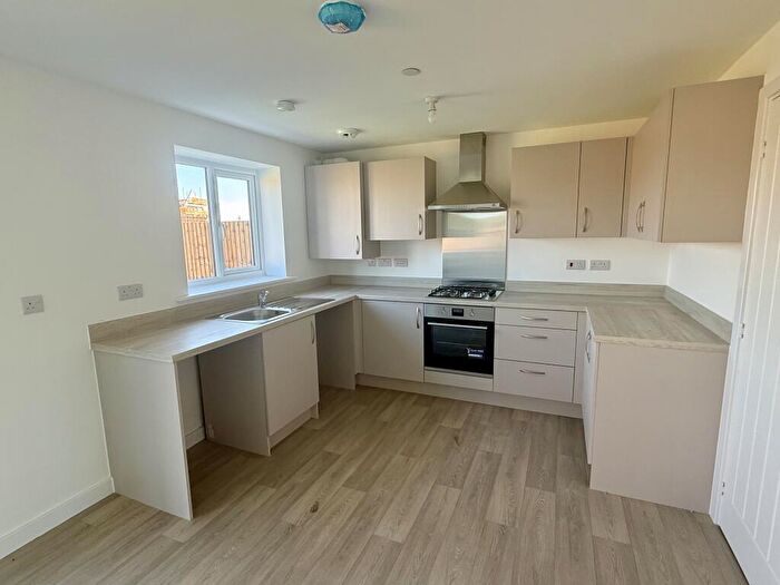 4 Bedroom House To Rent In Oak Road, Garden City, CH5