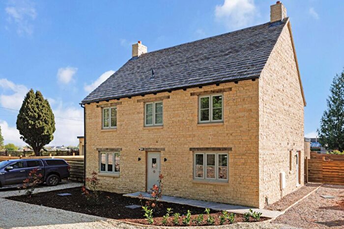 4 Bedroom Detached House For Sale In Frampton Mansell, Stroud, GL6