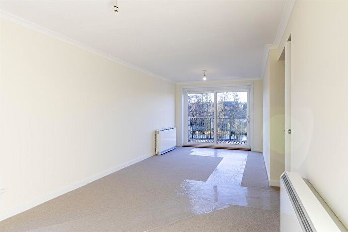 2 Bedroom Detached House For Sale In Commercial Street, Perth, PH2