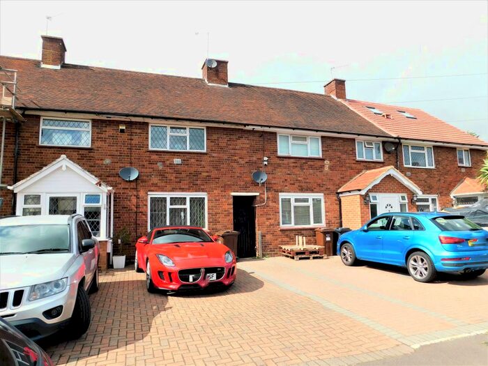 3 Bedroom Semi-Detached House To Rent In North Road, Bedfont TW14